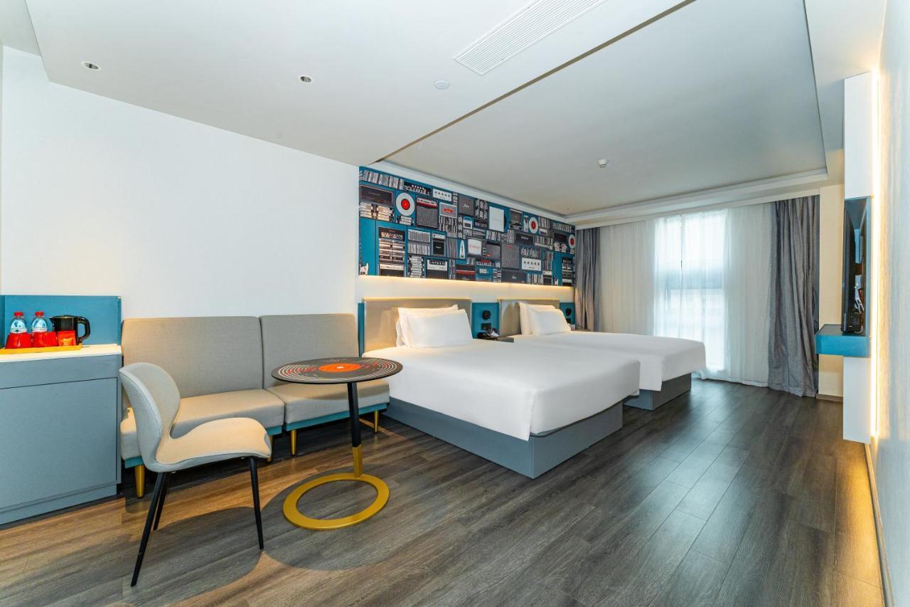 Ibis Styles Hotel - 260M From Guangji Street Subway Station Сиан Екстериор снимка